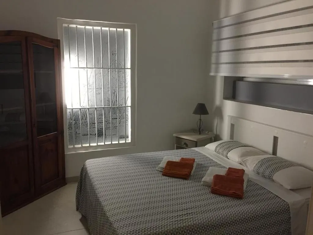 L-Isla-Valletta-Senglea Apartment 0*, Senglea
